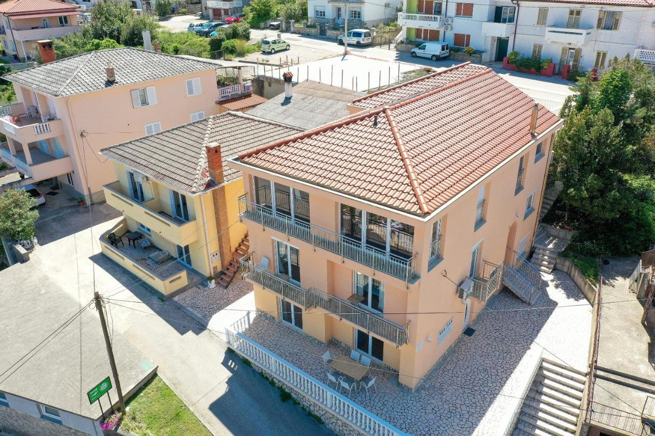 דירות Moro Vrbnik מראה חיצוני תמונה